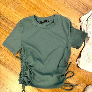 Zara Shirt. Size Small